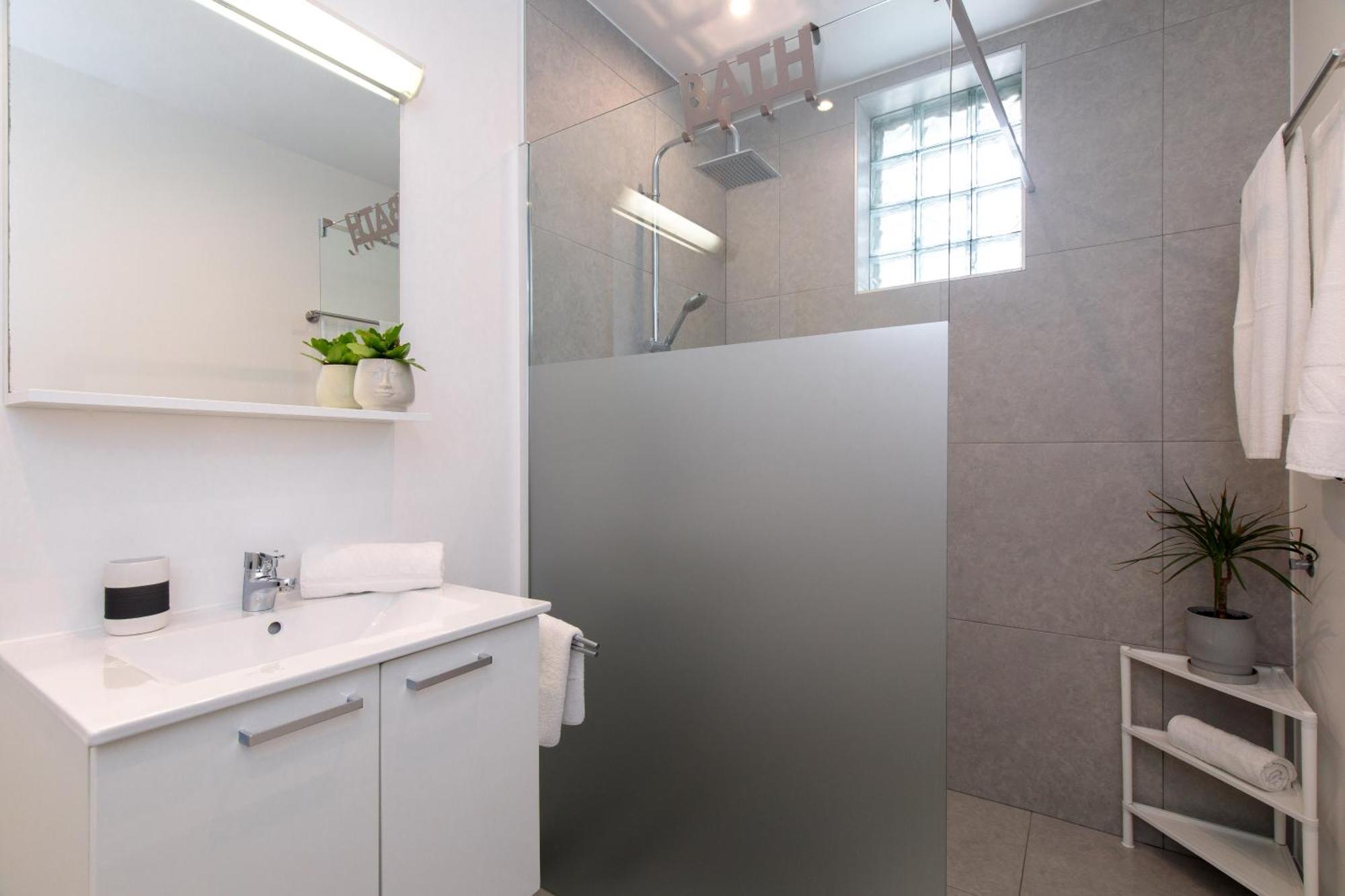 Apartment House Lijan クルク エクステリア 写真