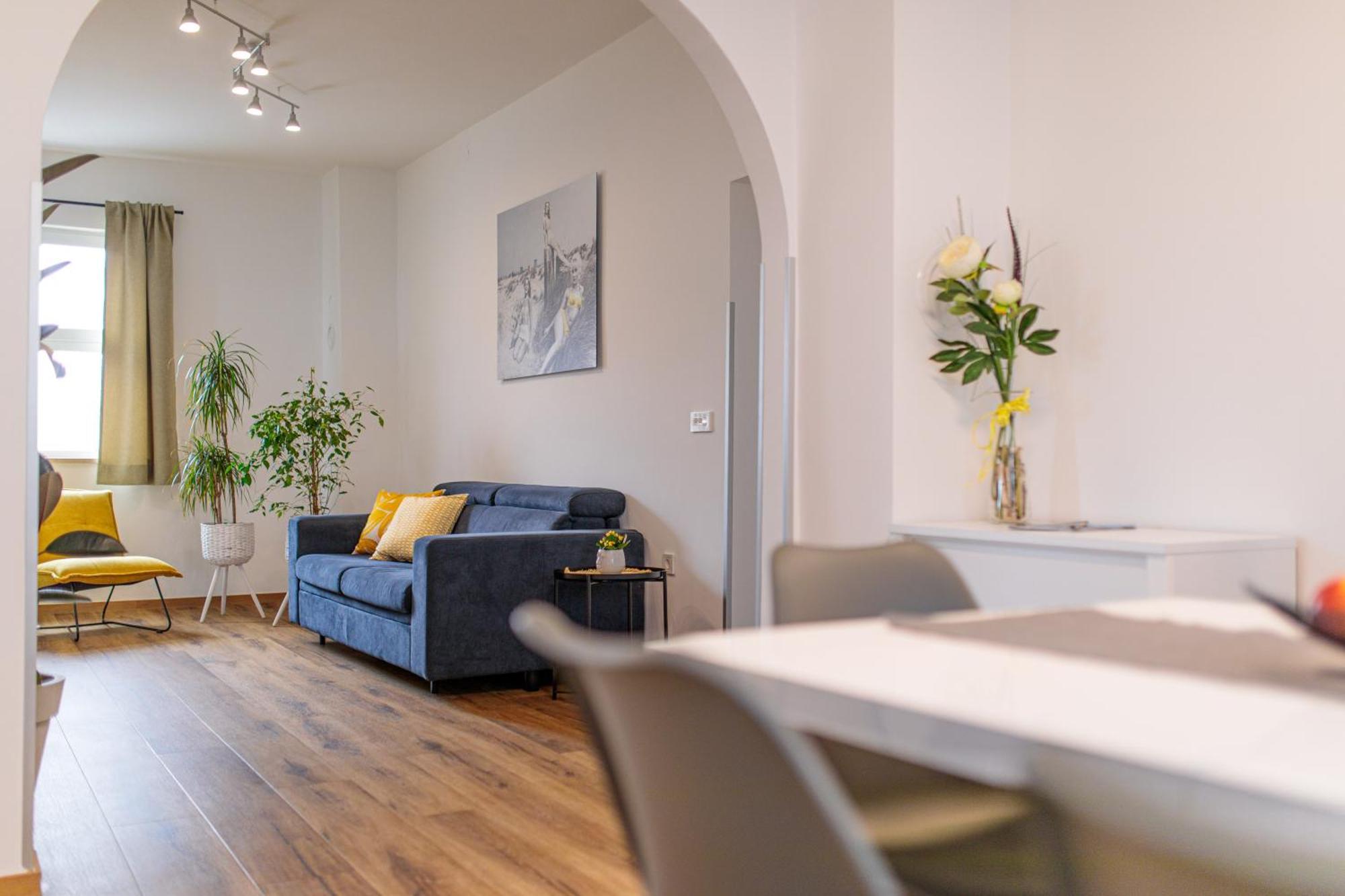 Apartment House Lijan クルク エクステリア 写真