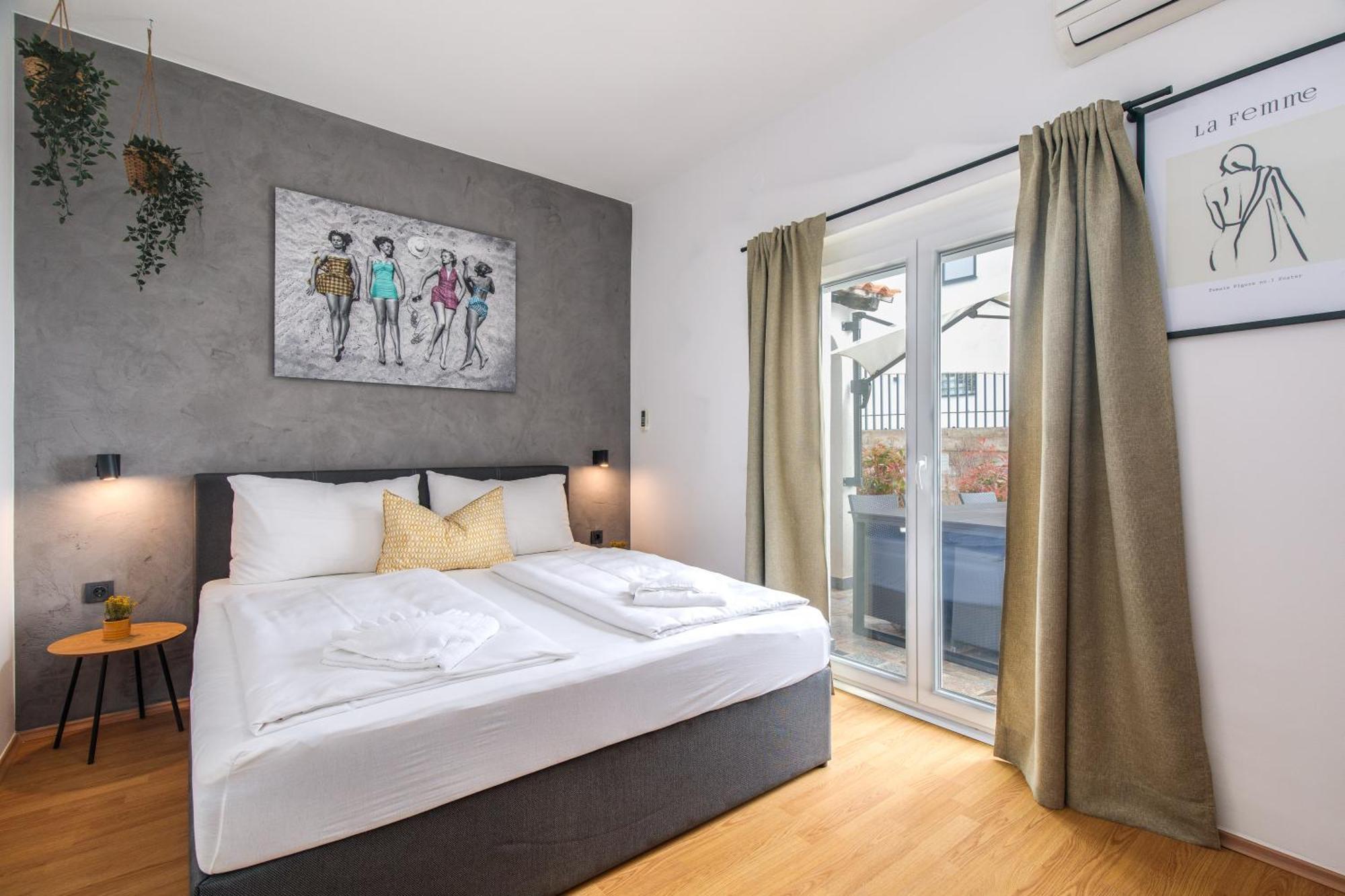 Apartment House Lijan クルク エクステリア 写真